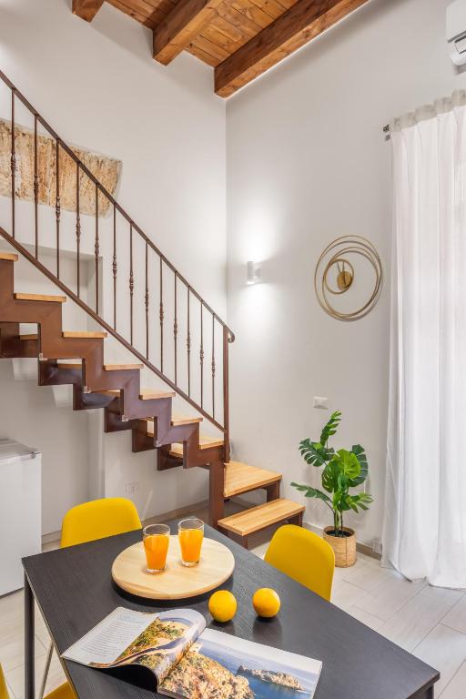 Open Sicily Homes - Near the Central Train Station - Resim 26