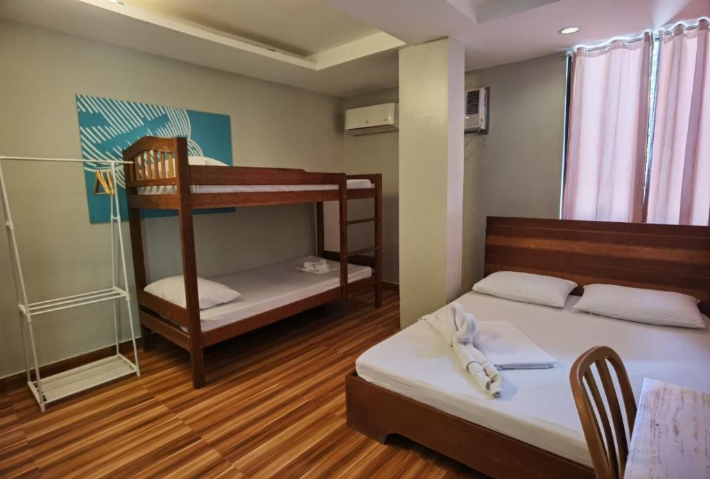 Amos Pili Tree Inn powered by Cocotel - Family Room