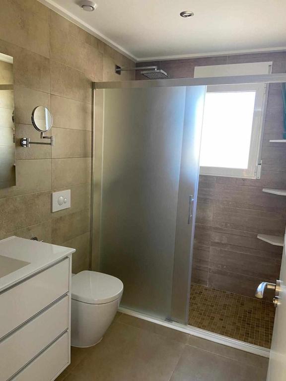 Koupelna v ubytování Duplex campoamor heated pool