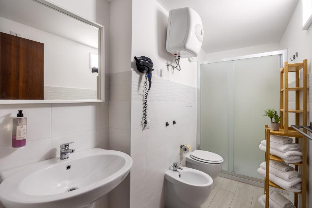 Open Sicily Homes - Near the Central Train Station - Resim 19