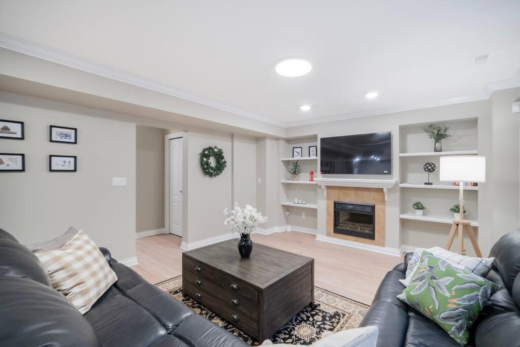 Cozy suite back on Golf course