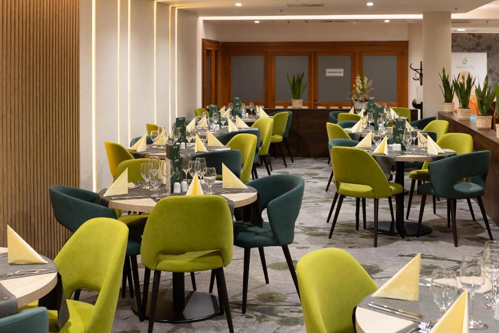 Restaurace v ubytování Hotel Karos Spa