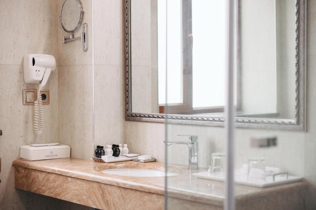Paris Hotel Yerevan - 标准的双室