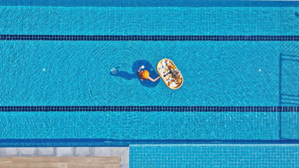Bazén v ubytování Namaka Resort Kamala nebo v jeho okolí