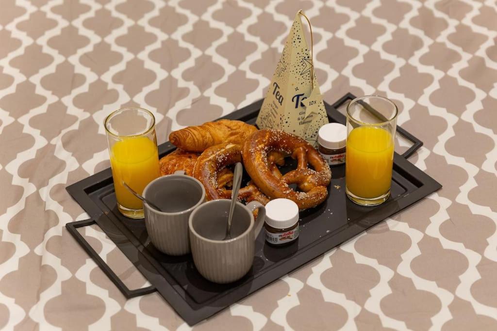 Pilihan sarapan tersedia untuk tetamu di Chaleureux duplex 30min de Paris