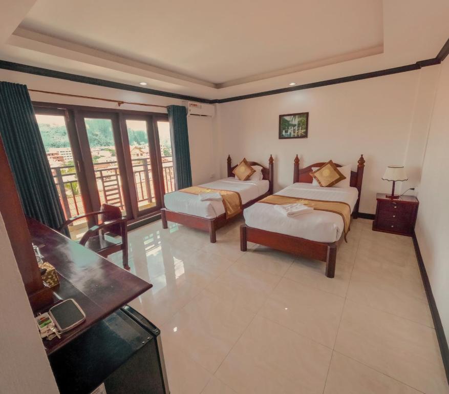 Vang Vieng Consiana Hotel - Camera Gemella Con Vista In Montagna