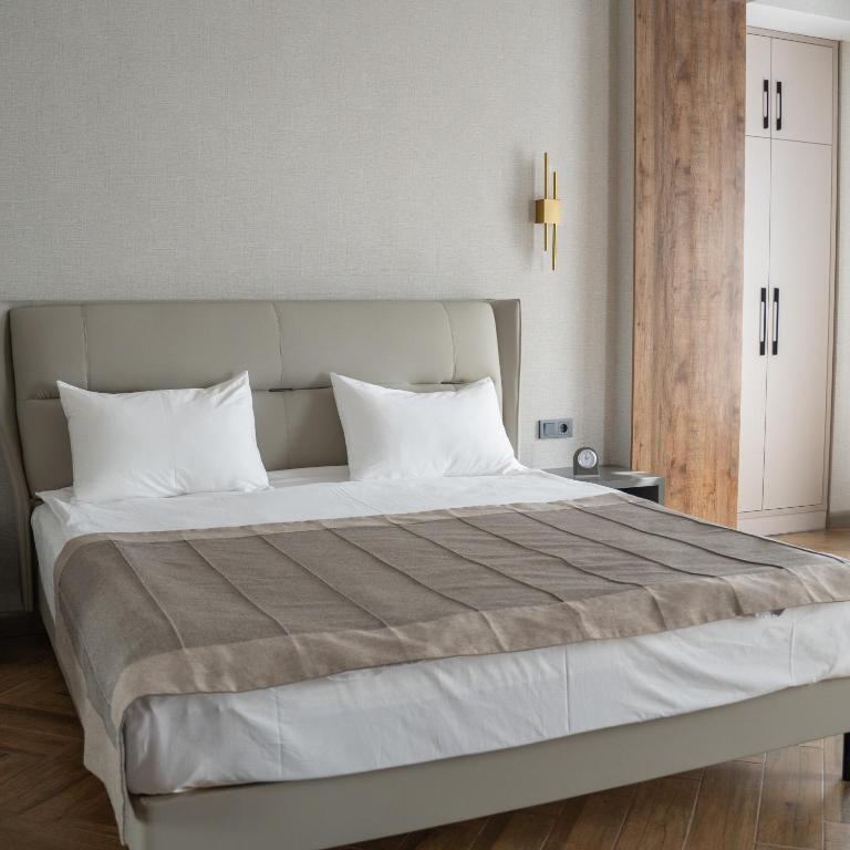 Five Hotel - Room De Deluxe King