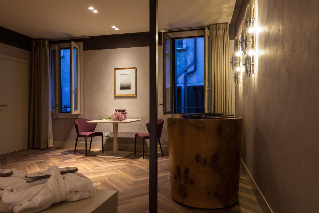 Posezení v ubytování Liassidi Wellness Suites