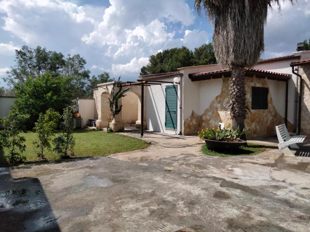 Vonkajšia záhrada v ubytovaní villa Dimora Arnesano