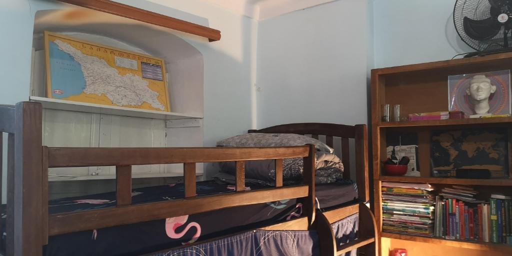 Palanda nebo palandy na pokoji v ubytování El Hostal