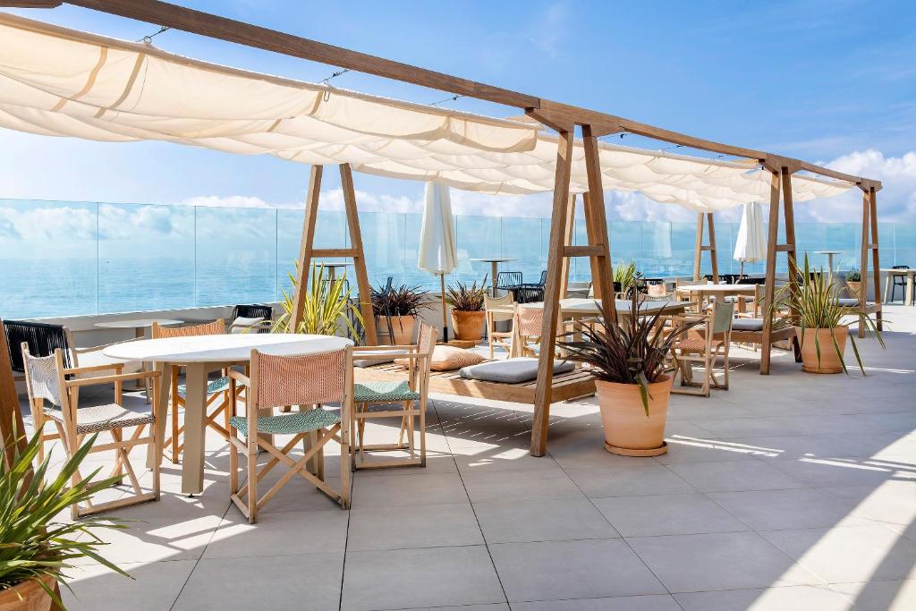 Balkón nebo terasa v ubytování ME Sitges Terramar