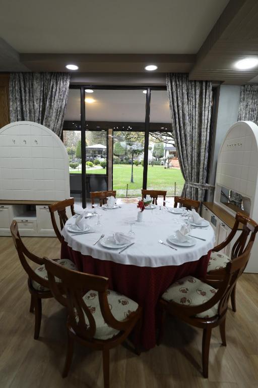 Fotografie z fotogalerie ubytování Hotel 1 Maji v destinaci Pogradec