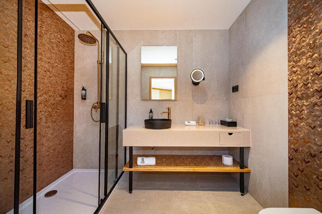 Bordűr Wellness Hotel Superior és Szőnyegmúzeum - Habitación Doble Con Vista A La Piscina