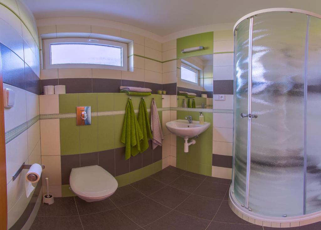 Koupelna v ubytování Apartment Zelená zahrada