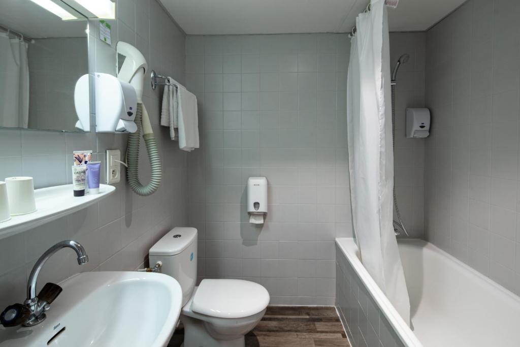 Koupelna v ubytování Hôtel Hélianthe