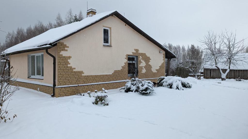 viesu māja "Osmany" v zimě