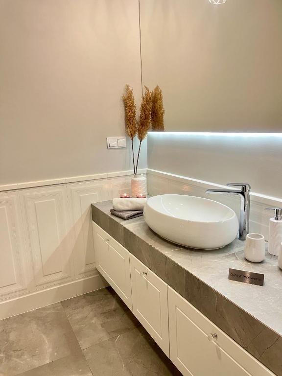 Apartamenty Kielce- Apartament Zacisze -Komfort przy Baseny Tropikalne, faktura, parking, centrum - 15