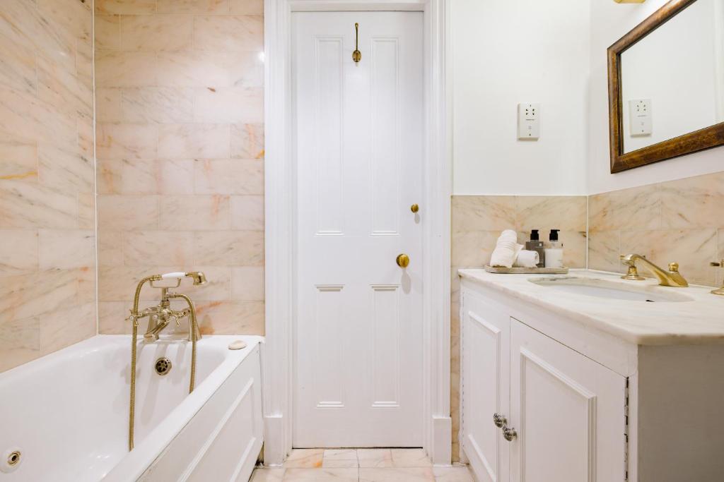 The Abbey Notting Hill - Resim 11