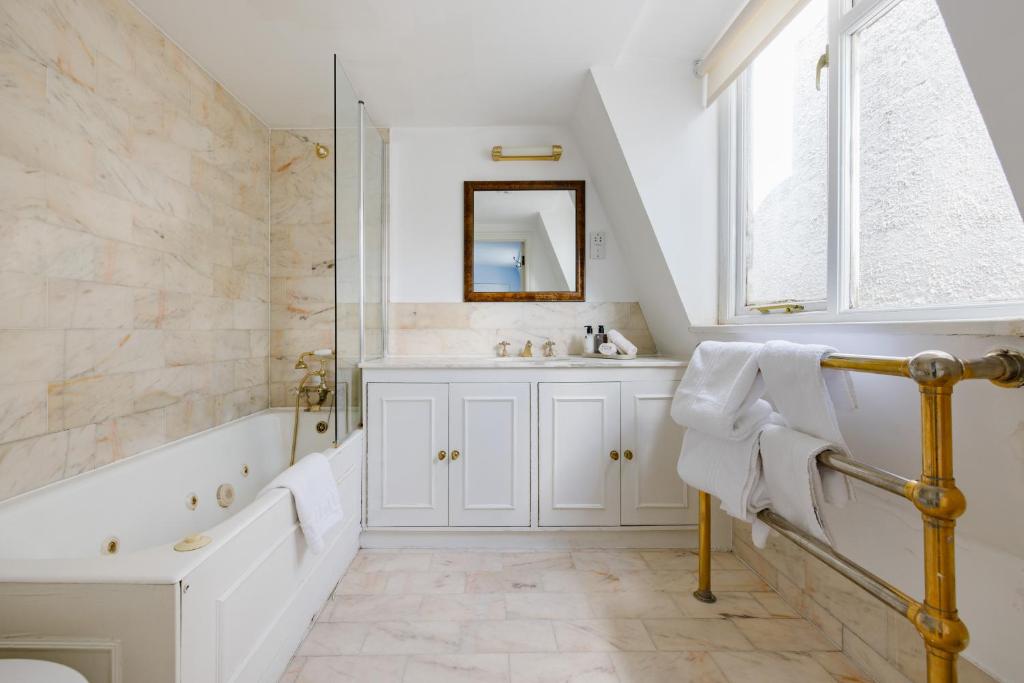 The Abbey Notting Hill - Resim 3