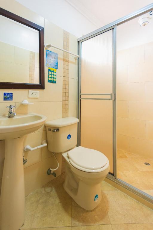 Koupelna v ubytování Hotel Real Guatapé