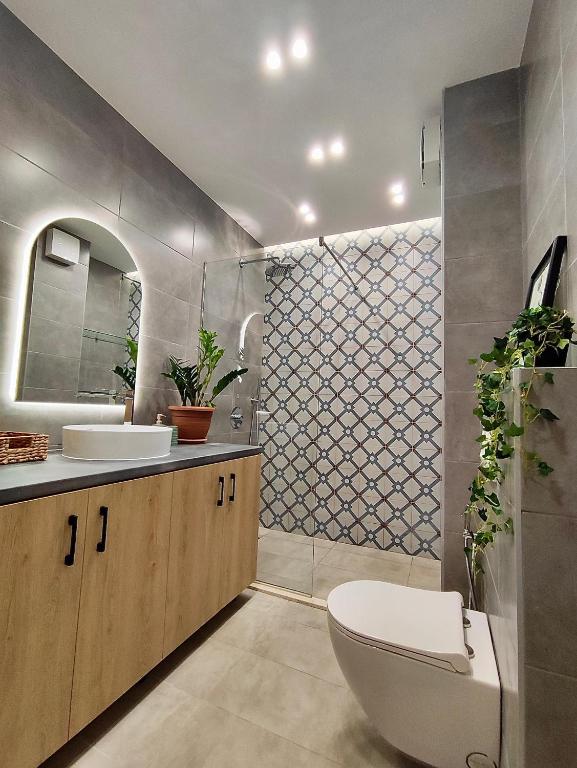 Modern Style 2BR-Apt - 10min to Skanderbeg Square - Imazhi 8