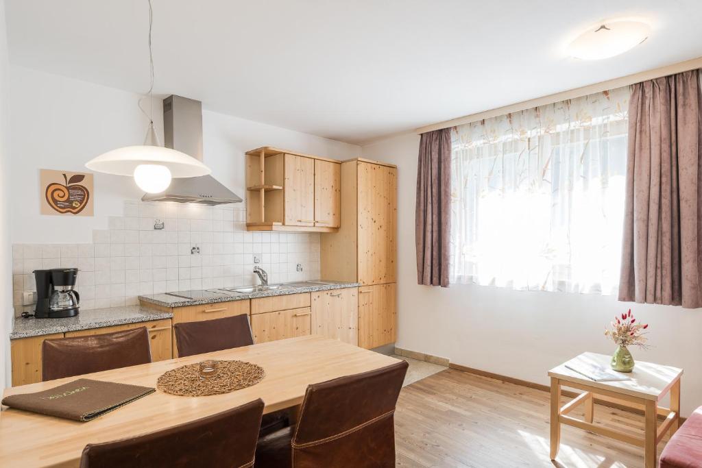 Kuchyňa alebo kuchynka v ubytovaní Residence Reisenschuh