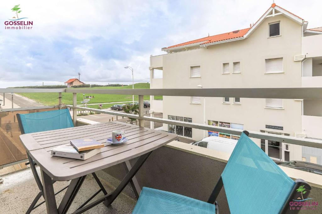 Balkon lub taras w obiekcie Biscarrosse Plage Charmant 2 pièces en face de l'Océan