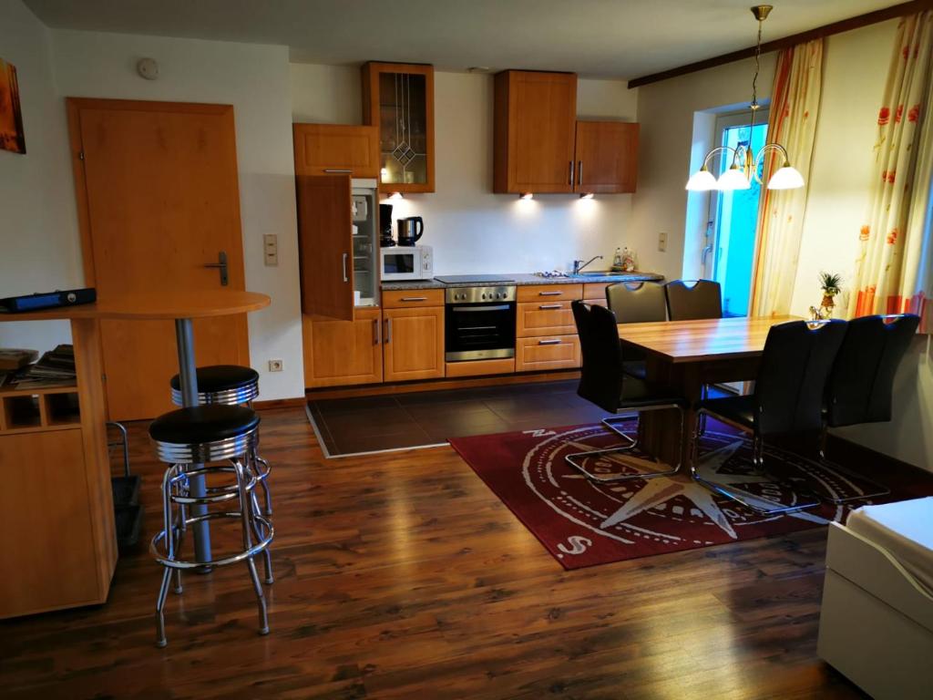 Kuchyň nebo kuchyňský kout v ubytování Ferienwohnung Obermoser