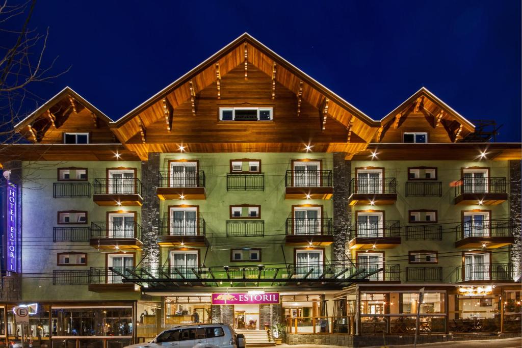 Hotel Estoril, Campos do Jordão 2025