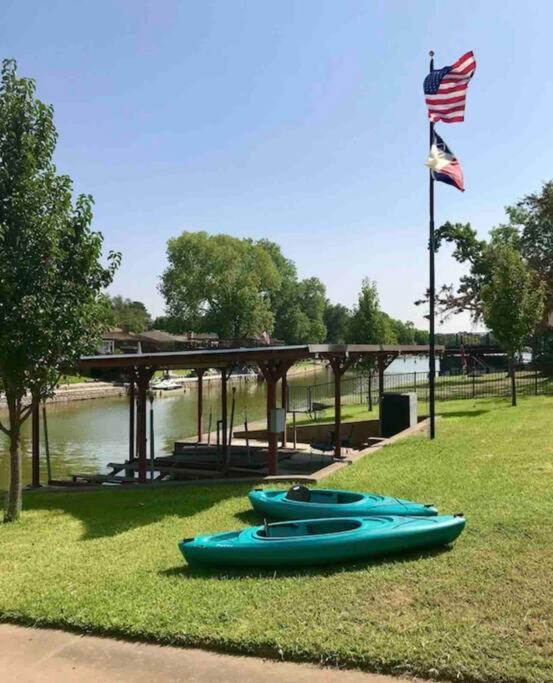 Holiday home Luxury Lake Granbury Waterfront, USA
