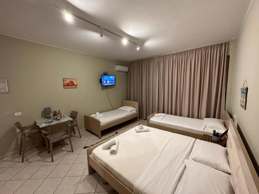 Rias Seaside Apartments - Image 6