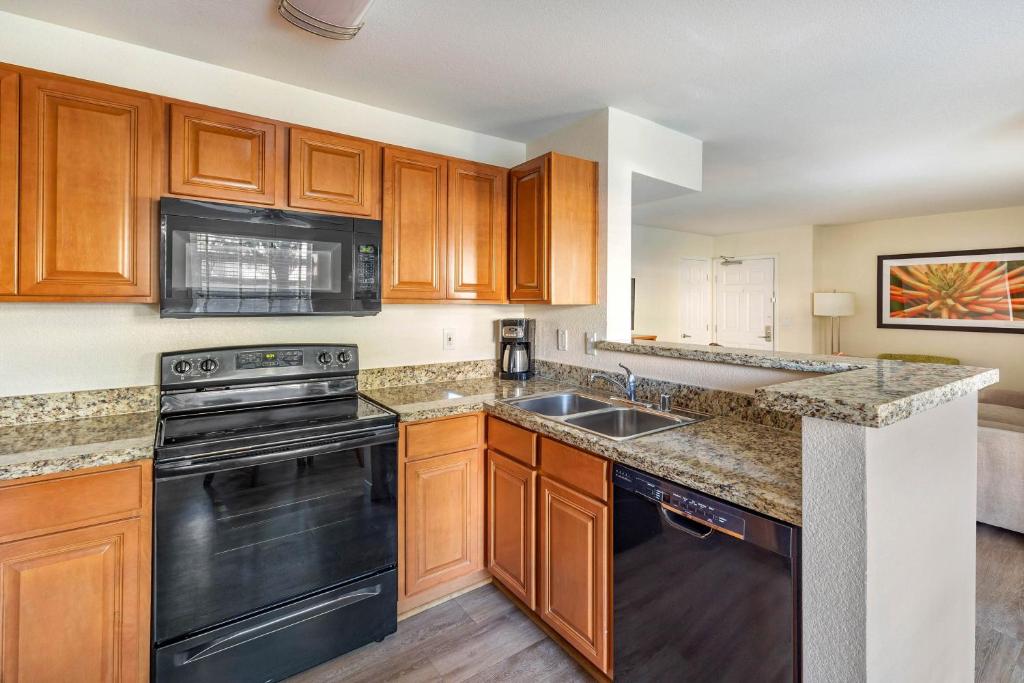 Hilton Vacation Club Desert Retreat Las Vegas photo
