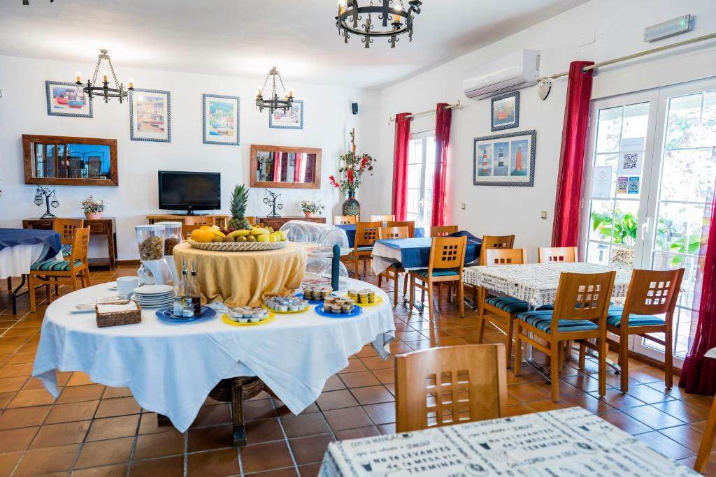 Comida en o cerca de este hotel