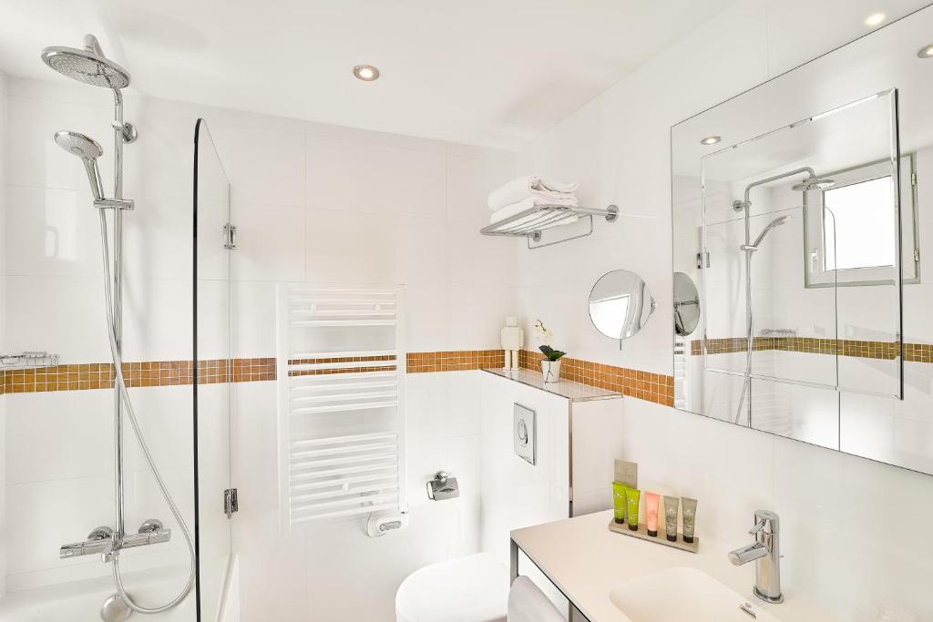 Hôtel Augustin - Astotel - Resim 17