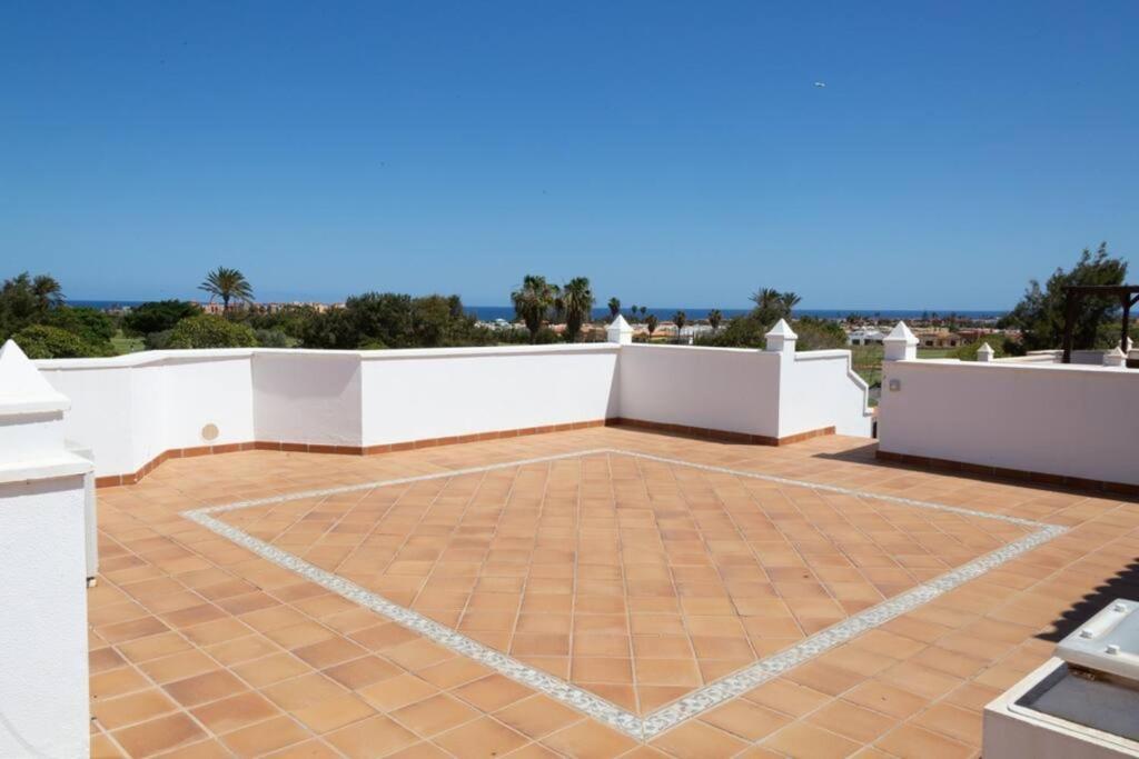 A general sea view or a sea view taken from A villát