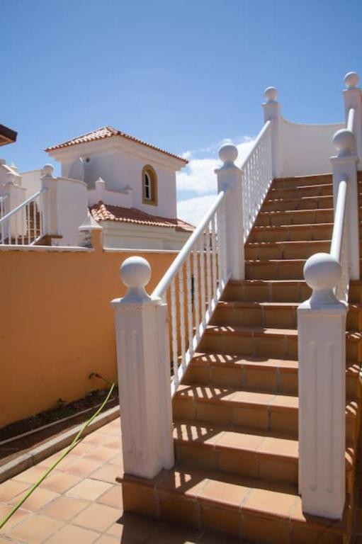 Kép Holiday Villa Vergel with Huge Private Pool, Jacuzzi, Sauna & BBQ by Amazzzing Travel szállásáról Caleta De Fustéban a galériában