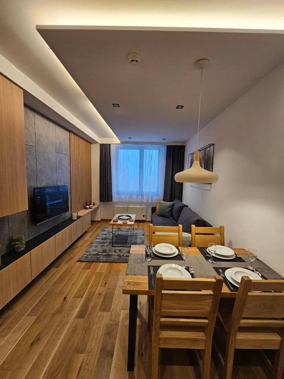 Kuchyň nebo kuchyňský kout v ubytování Apart Hotel Zlatni Javor, Apartment 410