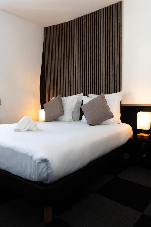 Le Lion dOr Hôtel de Charme et centre ville de Bernay - Habitación Familiar (2 Adultos + 2 Niños)