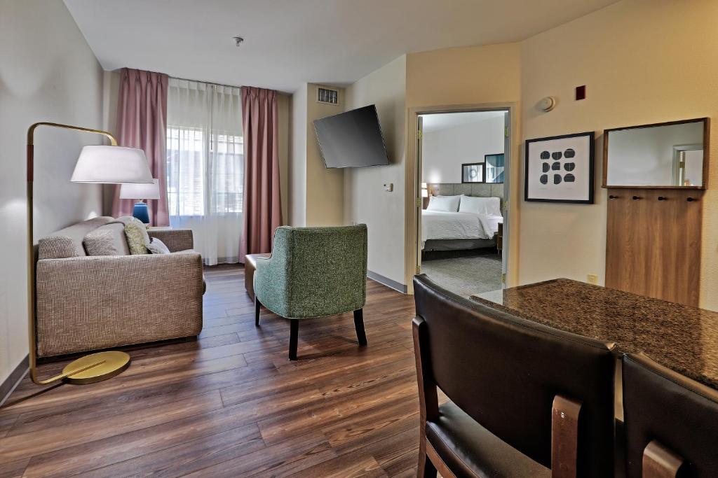 Staybridge Suites - Albuquerque Airport, an IHG Hotel - Suite Con Due Camere Da Letto