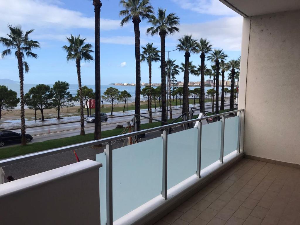 Sea Front Apartment Beach House