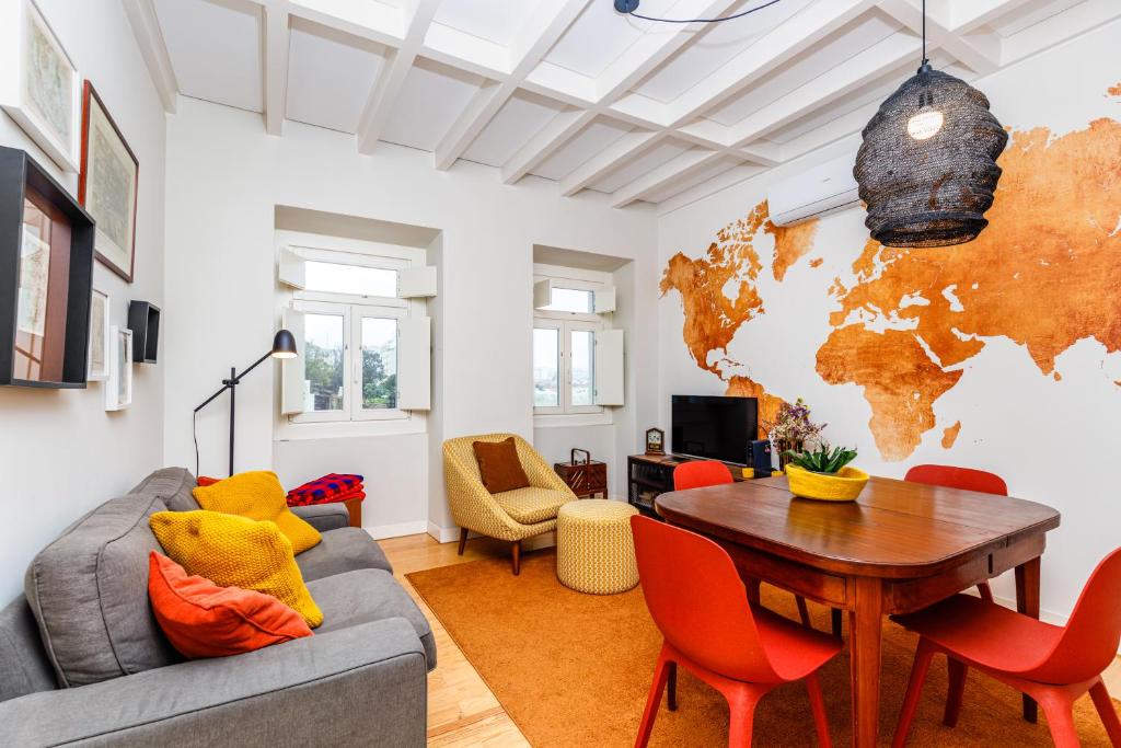 Modern, Peaceful Family Duplex near River - Lisbon
