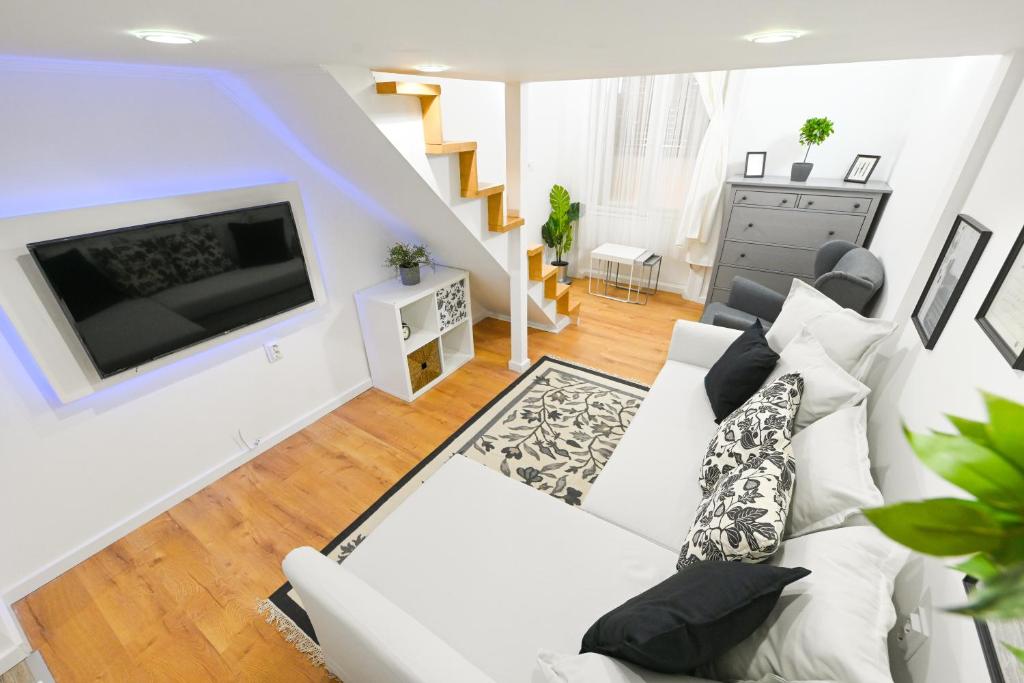 Charming apartment in Damjanich str., Lucas 1071 Budapest, Damjanich utca 28/a Ground floor kép - 1