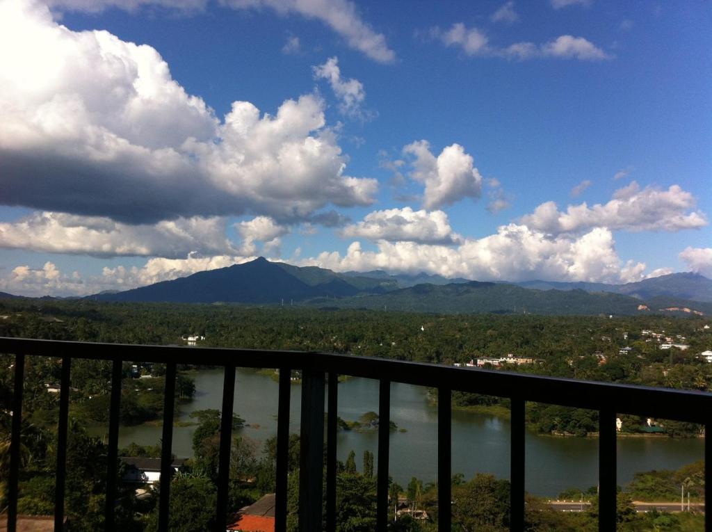 Villa Arunalu Kandy - 11