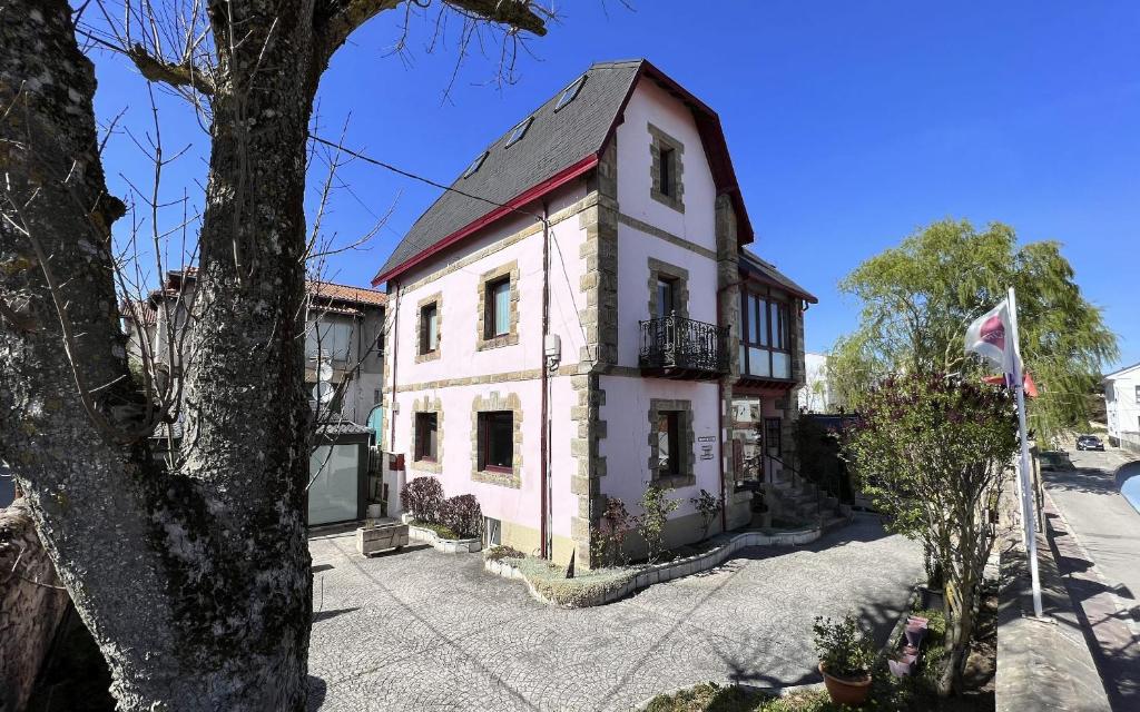 Budynek, w którym mieści się hotel