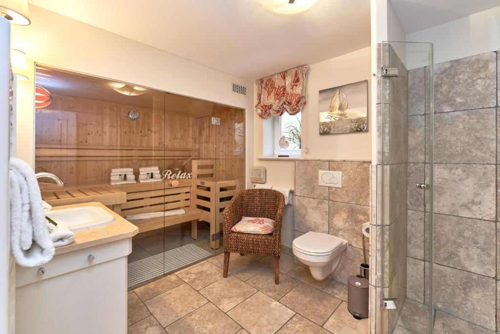 Ένα μπάνιο στο Ferienhaus Sunny Hüs