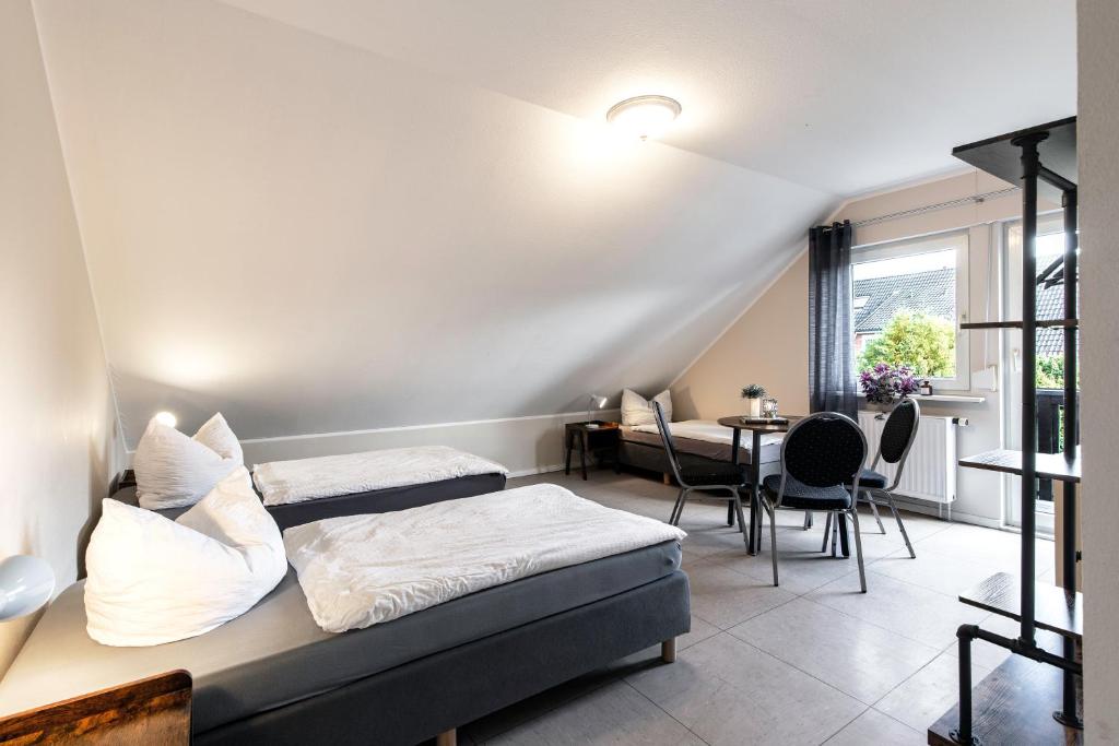 Arkadia Haus Alstertal - Tweepersoonskamer Met Gedeelde Badkamer
