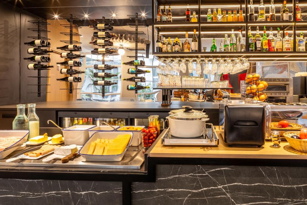 ibis Paris Ornano Montmartre Nord 18ème - Resim 35