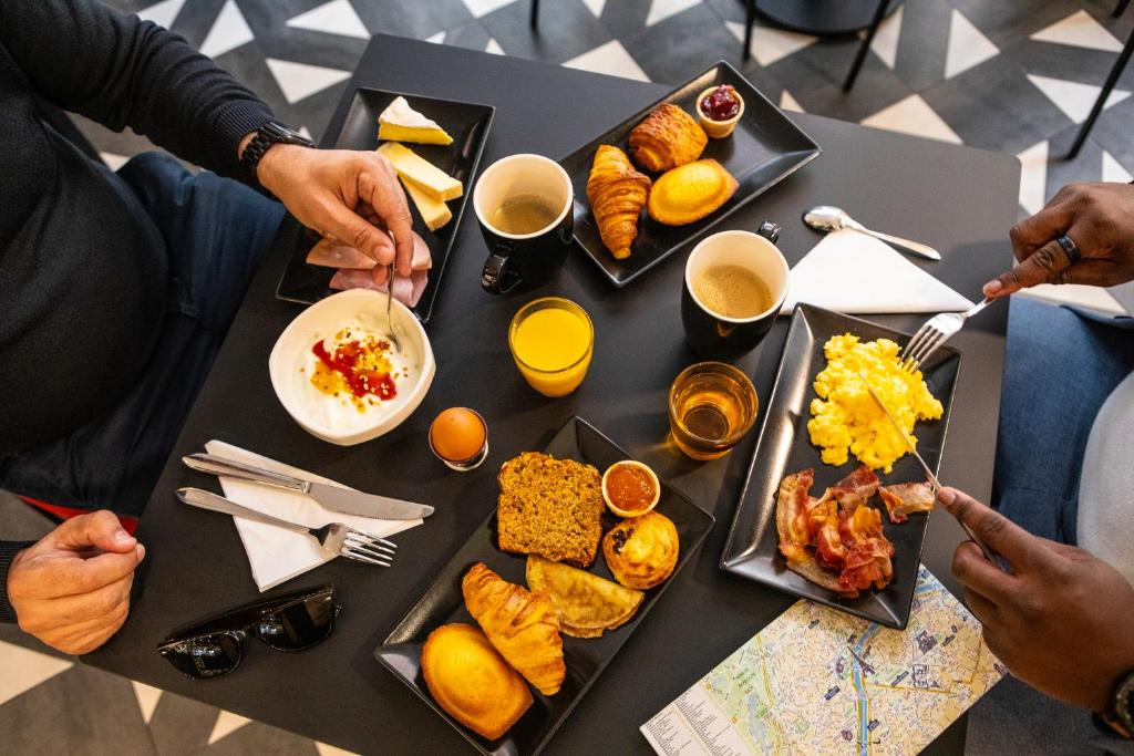 ibis Paris Ornano Montmartre Nord 18ème - Resim 33