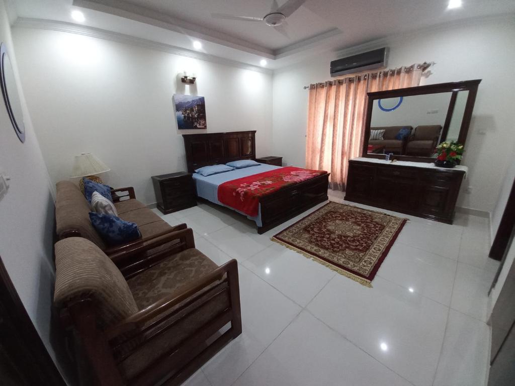 DHA 2 House, Islamabad - Tweepersoonskamer Met Eigen Badkamer