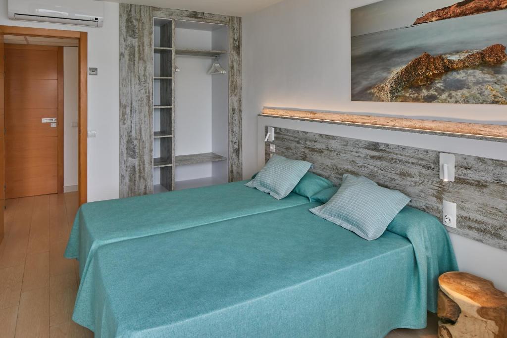 Playa Bella Beach Apartments photo